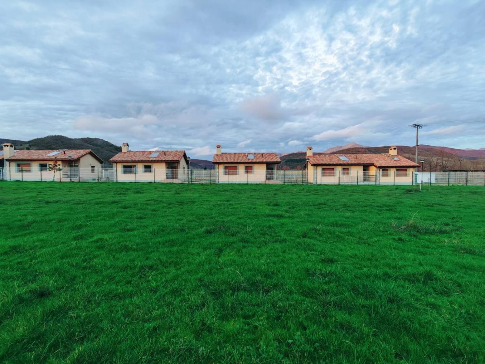 Casas Rurales Cuatro Valles Naredo de Fenar Exterior photo